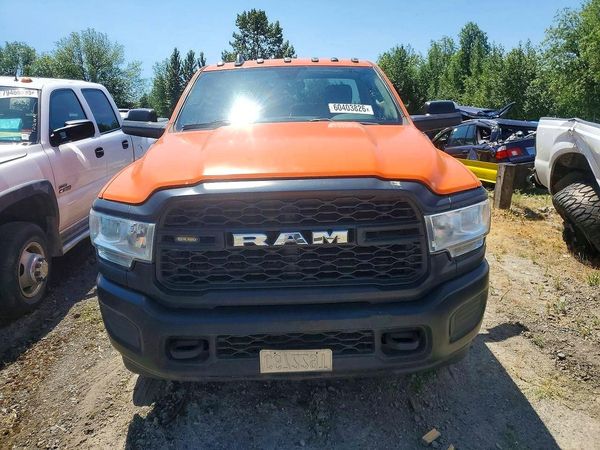 2019 RAM 3500 REG CAB CHASSIS