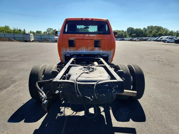 2019 RAM 3500 REG CAB CHASSIS