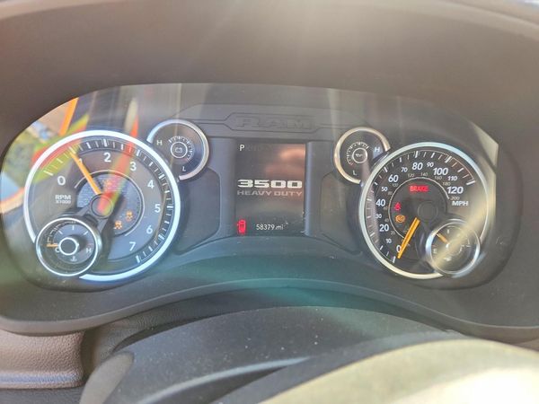 2019 RAM 3500 REG CAB CHASSIS
