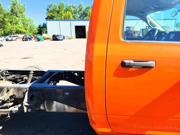 2019 RAM 3500 REG CAB CHASSIS