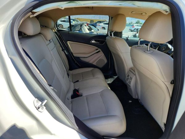 2018 MERCEDES-BENZ GLA GLA250