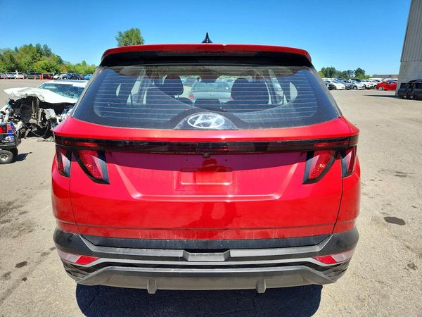 2022 HYUNDAI TUCSON SE