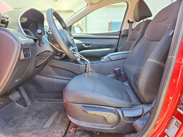 2022 HYUNDAI TUCSON SE