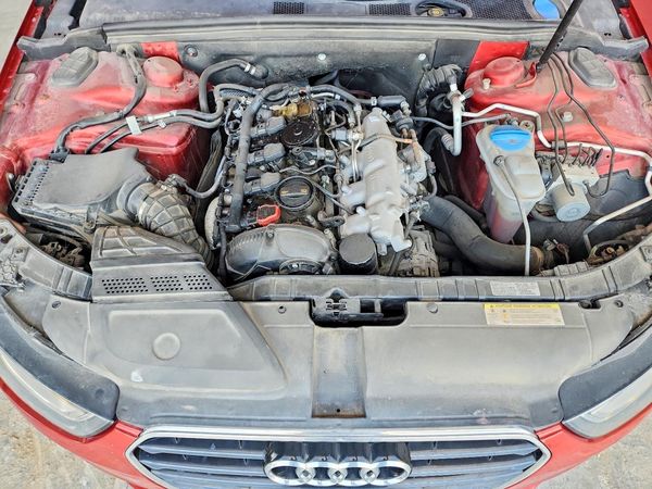2013 AUDI A4 quattro Premium
