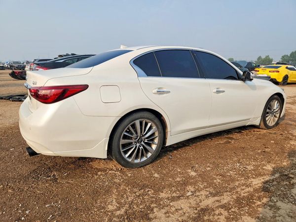 2021 INFINITI Q50