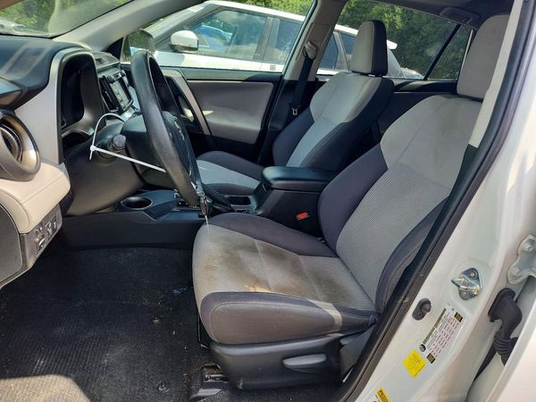 2015 TOYOTA RAV4 XLE (M Grade)