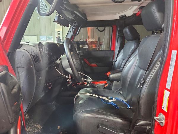 2015 JEEP WRANGLER UNLIMITED SAHARA 4X4