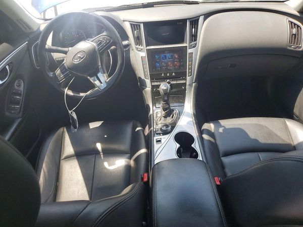 2021 INFINITI Q50 LUXE