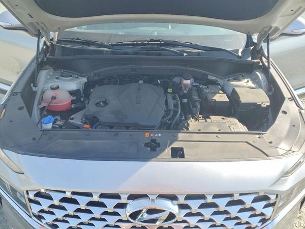2022 HYUNDAI SANTA FE SEL w/ Premium Pkg