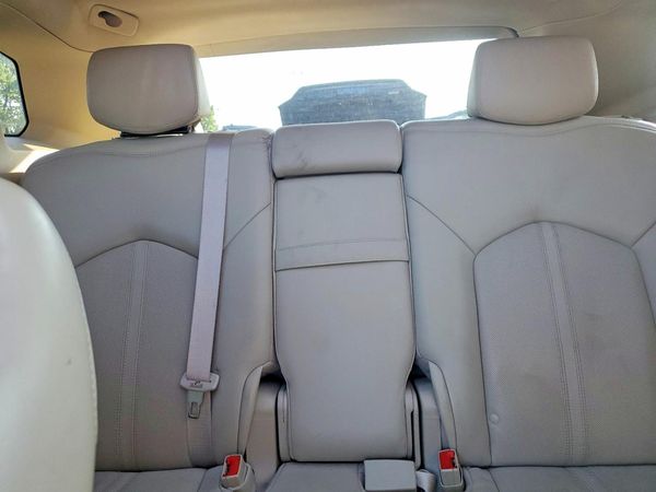2012 CADILLAC SRX Luxury