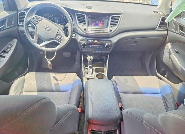 2017 HYUNDAI TUCSON
