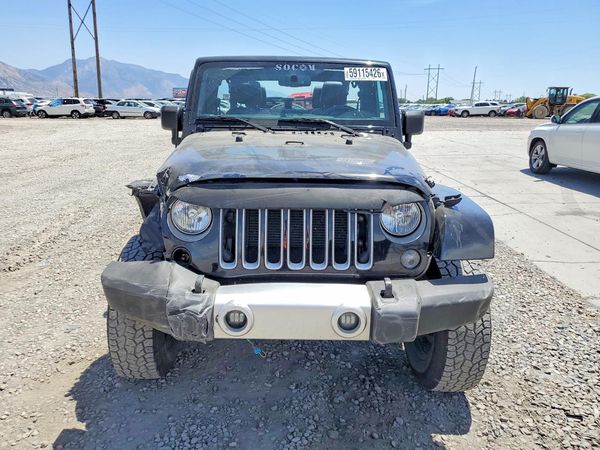 2017 JEEP WRANGLER UNLIMITED SAHARA 4X4