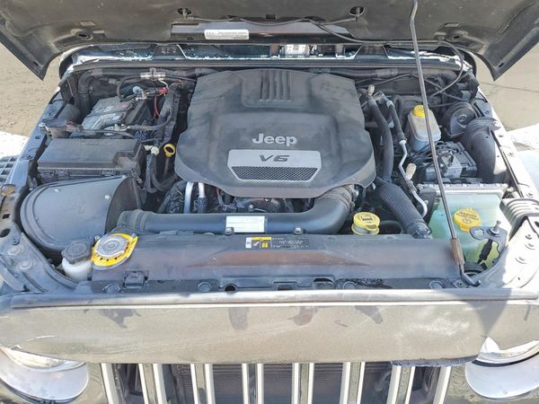 2017 JEEP WRANGLER UNLIMITED SAHARA 4X4