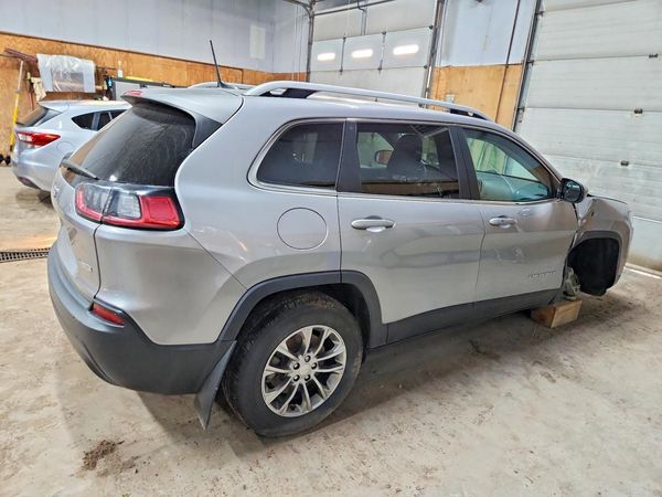 2019 JEEP CHEROKEE LATITUDE PLUS 4X4