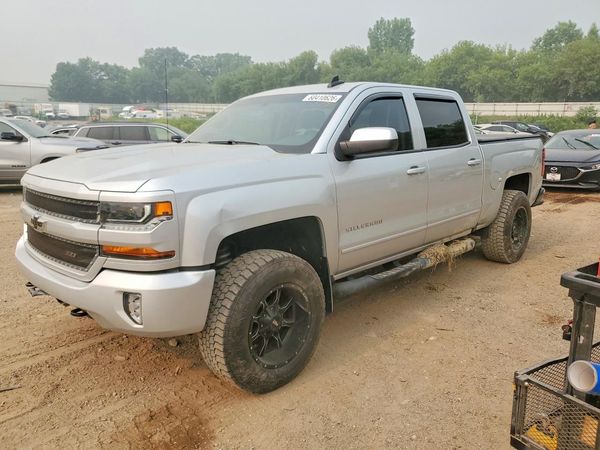 2018 CHEVROLET SILVERADO LT — Front 3/4