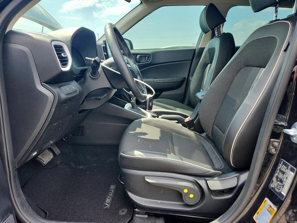 2024 HYUNDAI VENUE SEL / Limited