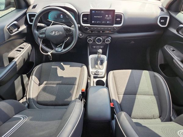 2024 HYUNDAI VENUE SEL / Limited
