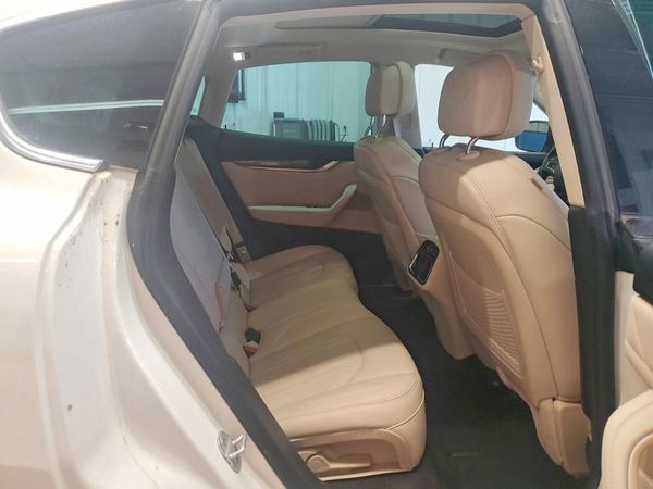 2022 MASERATI LEVANTE MODENA