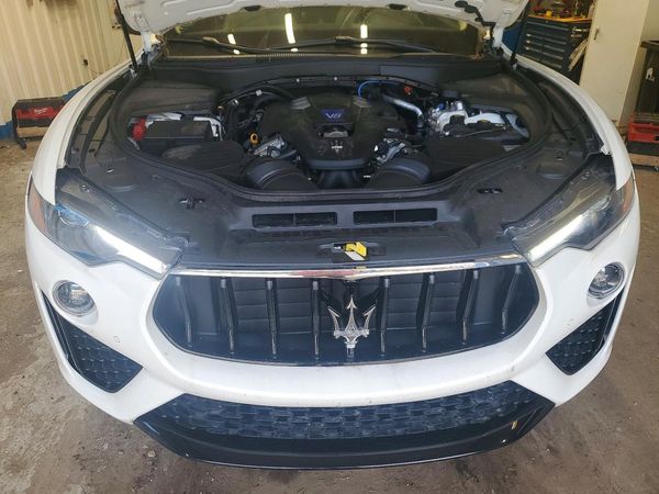 2022 MASERATI LEVANTE MODENA