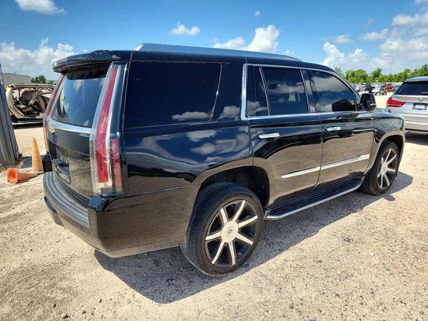 2016 CADILLAC ESCALADE Luxury