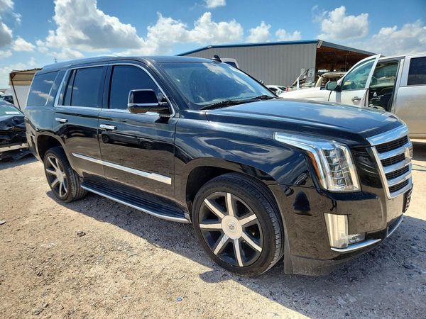 2016 CADILLAC ESCALADE Luxury