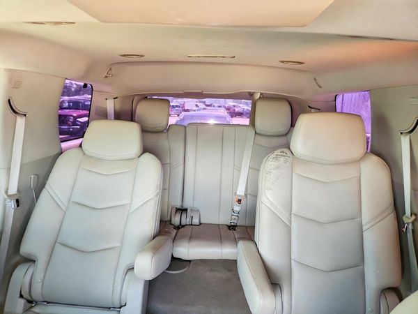 2016 CADILLAC ESCALADE Luxury