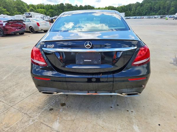 2017 MERCEDES-BENZ E E300