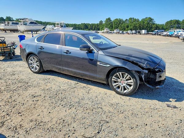 2016 JAGUAR XF Premium