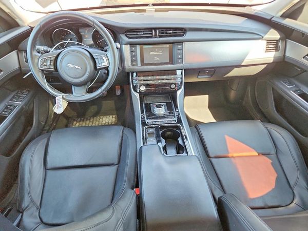 2016 JAGUAR XF Premium