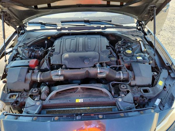 2016 JAGUAR XF Premium