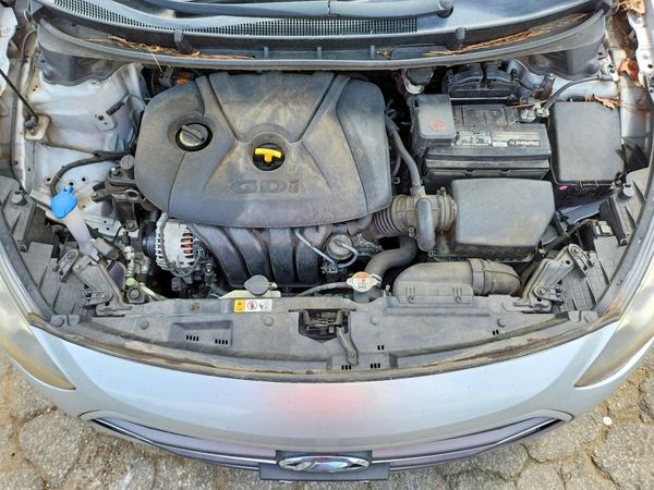 2016 HYUNDAI ELANTRA