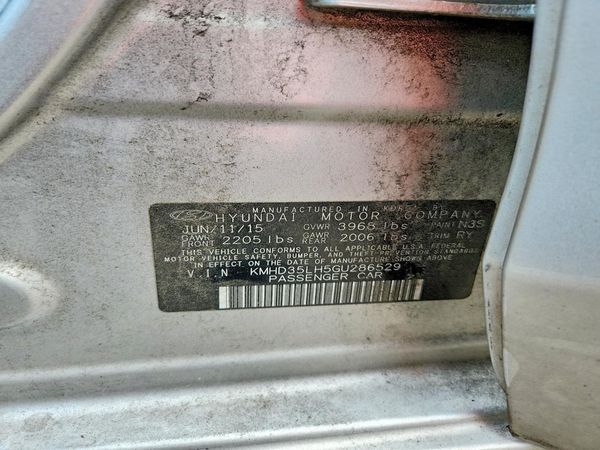 2016 HYUNDAI ELANTRA