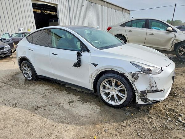 2020 TESLA MODEL Y