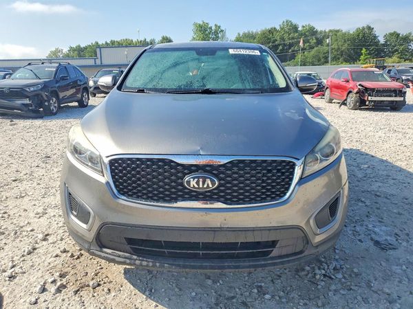 2016 KIA SORENTO L / LX