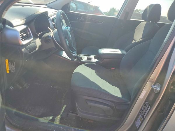 2016 KIA SORENTO L / LX