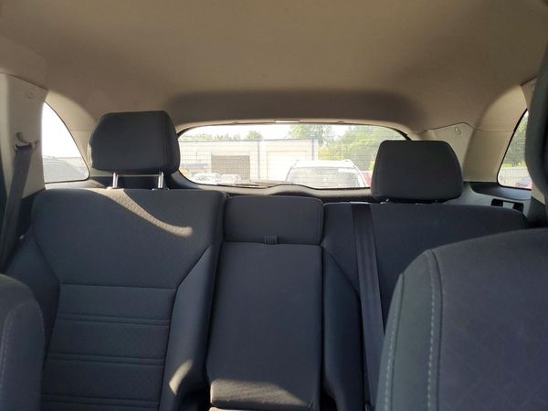 2016 KIA SORENTO L / LX