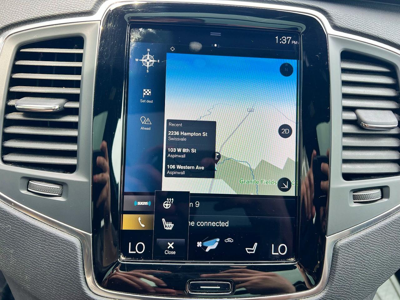 2021 VOLVO XC90 Momentum