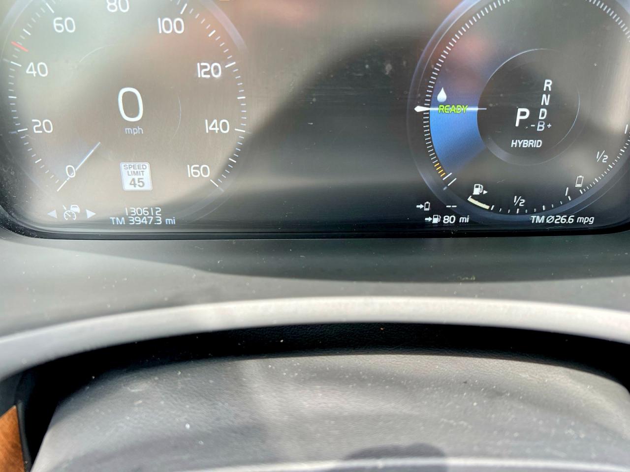 2021 VOLVO XC90 Momentum