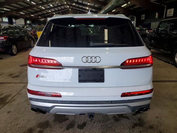 2021 AUDI SQ7 quattro Premium Plus