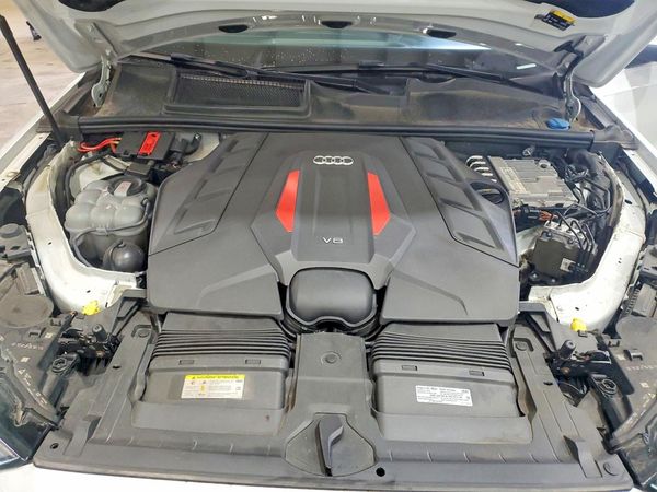 2021 AUDI SQ7 quattro Premium Plus