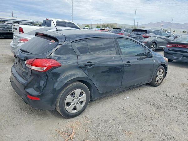 2017 KIA FORTE5 LX