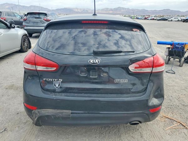 2017 KIA FORTE5 LX