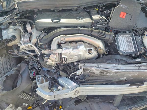 2026 MERCEDES-BENZ GLA-CLASS GLA250 4MATIC — Engine bay
