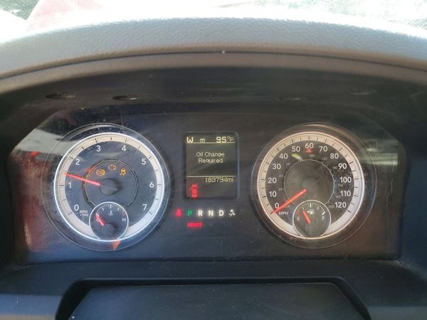 2016 RAM 1500 ST QUAD CAB 4X2