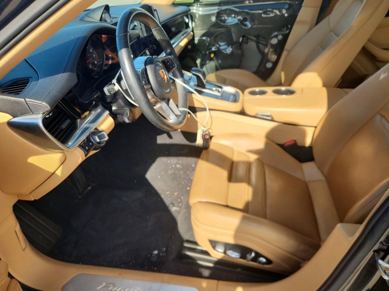 2018 PORSCHE PANAMERA Base / 4