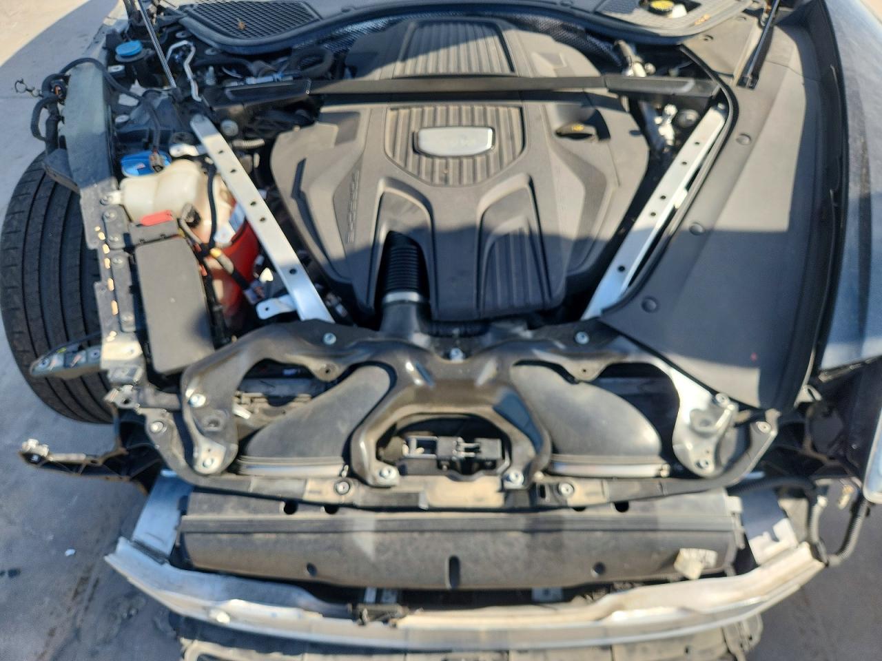 2018 PORSCHE PANAMERA Base / 4