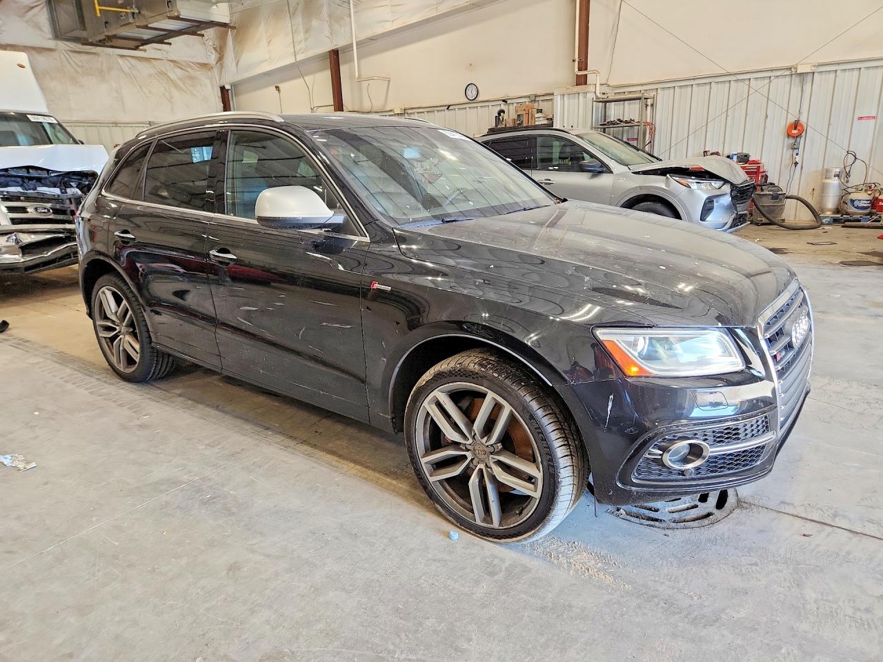 2015 AUDI SQ5 Premium Plus