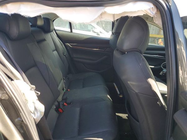 2024 MAZDA 3 Preferred Package