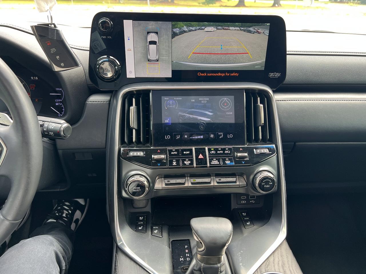 2023 LEXUS LX 600 600 Premium
