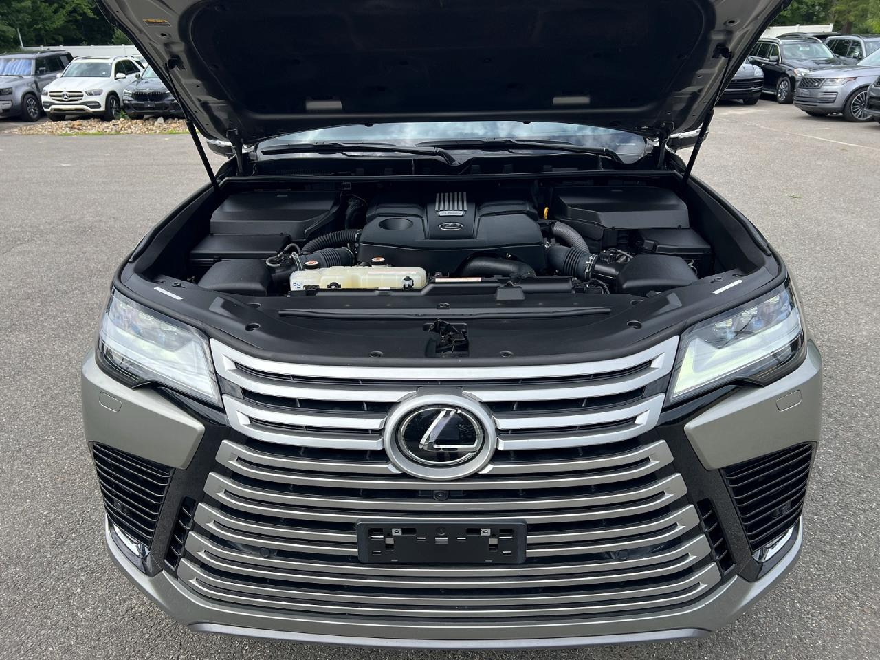 2023 LEXUS LX 600 600 Premium
